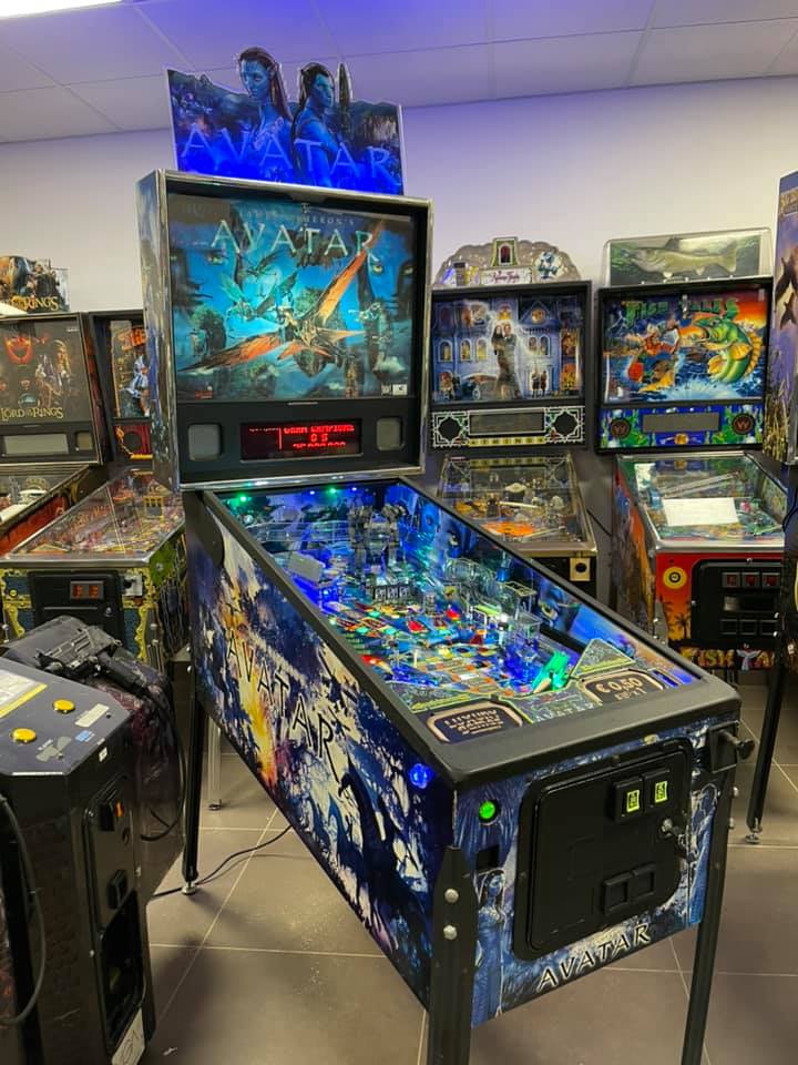 Avatar Pro Pinball Machine