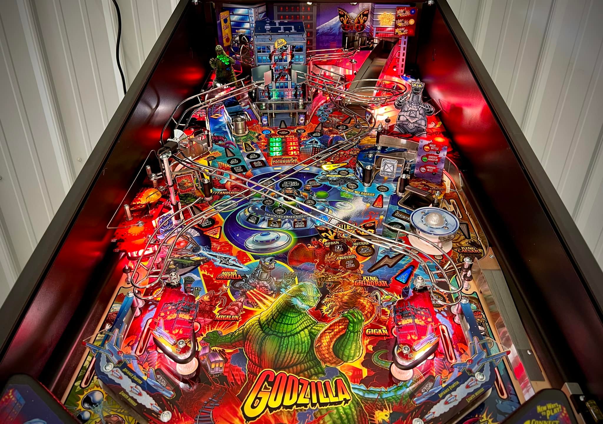 Godzilla Pro Pinball Machine - Image 2
