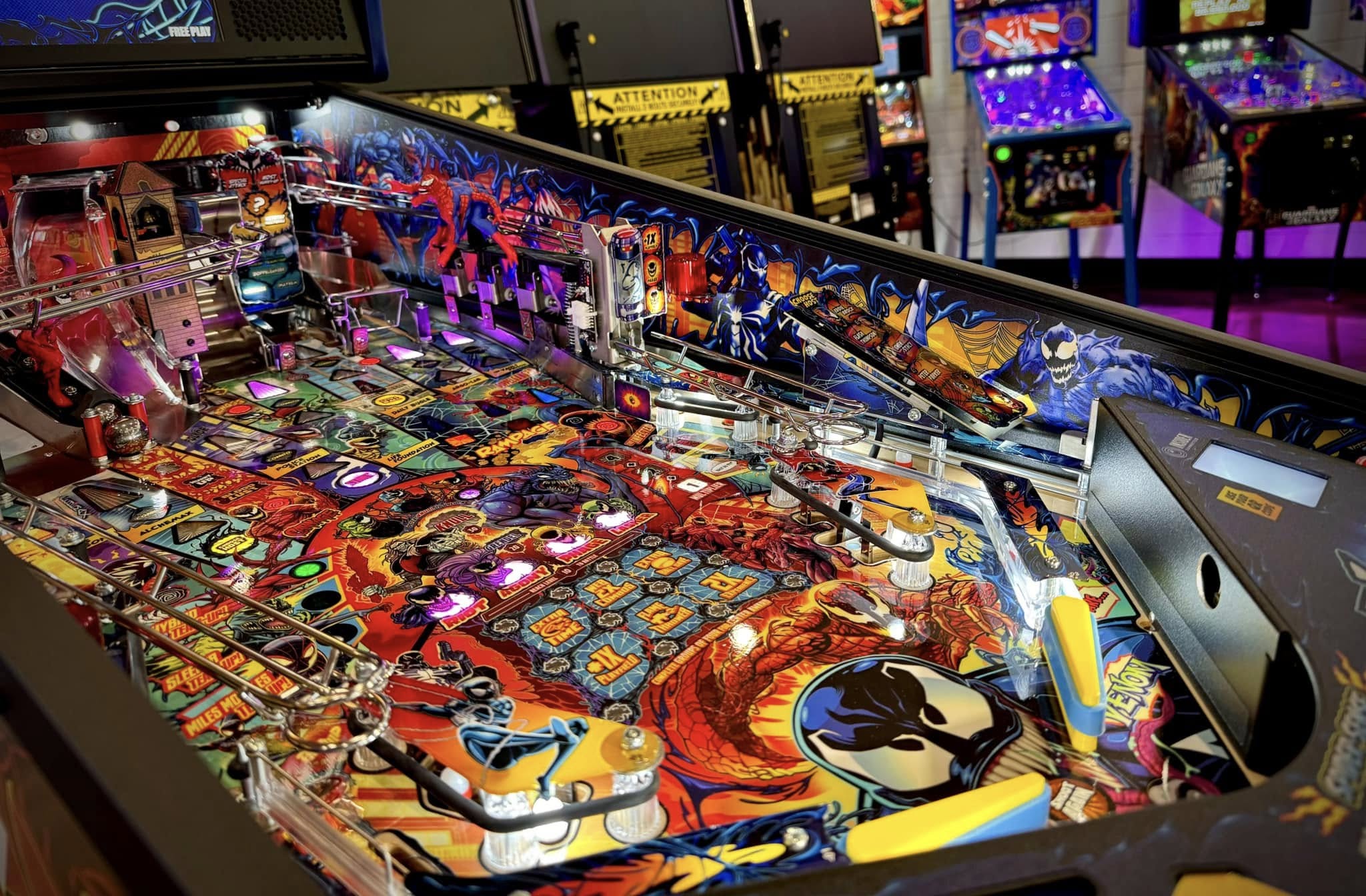 Venom (Premium) - Image 4