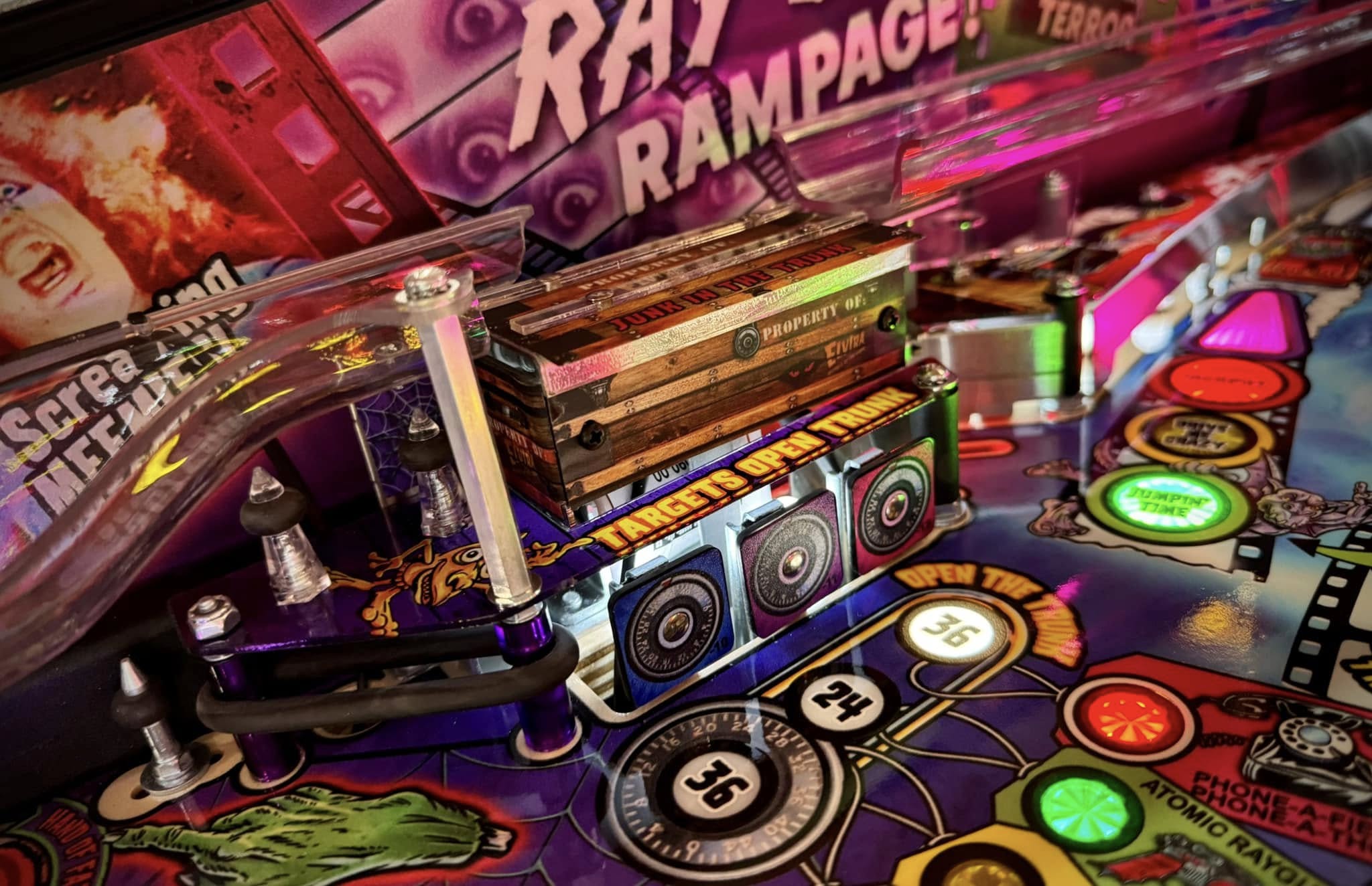 Elvira’s House Of Horrors Premium Edition - Image 3